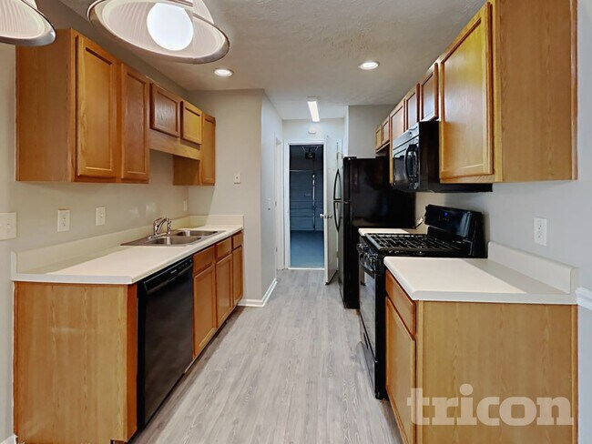 Foto del edificio - 220 Osmanthus Way