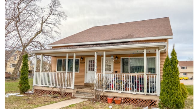 Building Photo - 2210 Longyear Ave