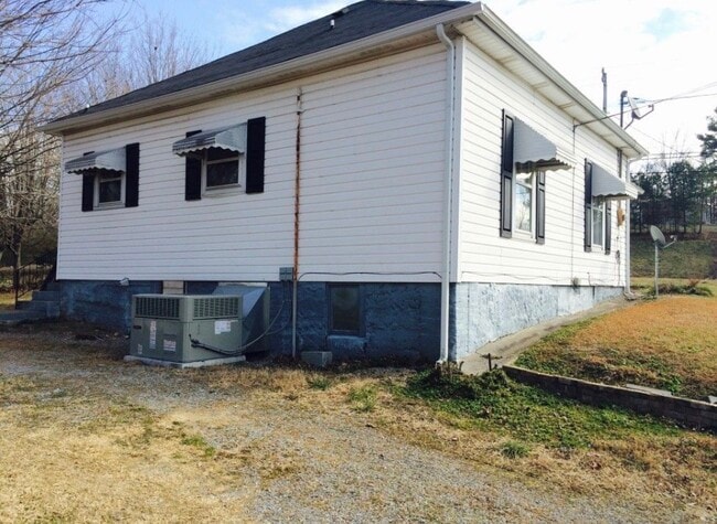Building Photo - 1906 Dalton Pike SE