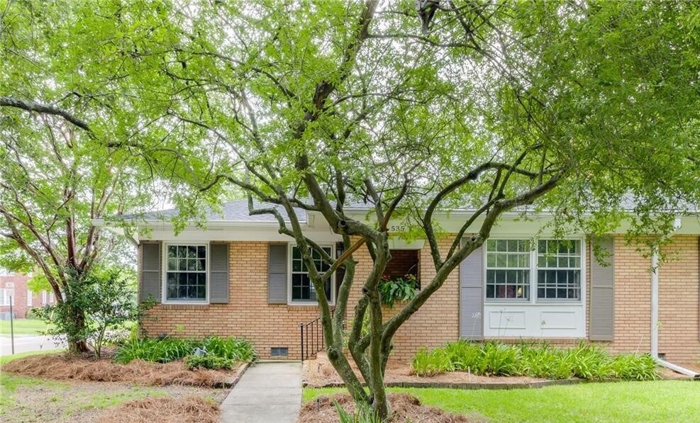 Foto principal - 533 E 52nd St