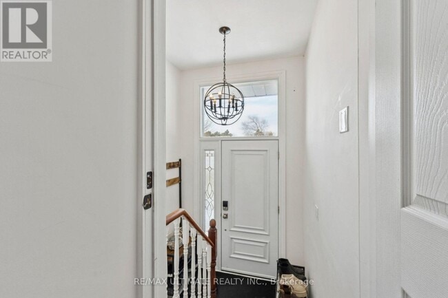 Building Photo - 35 Algonquin Blvd