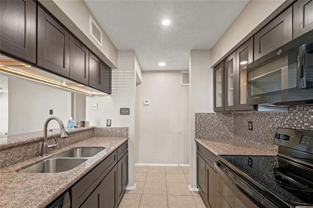 6701 Sands Point Dr Unit 29, Houston, TX 77074 Condo for Rent in