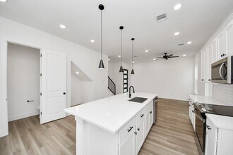 Building Photo - 2708 Bostic St