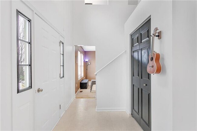 Foto del edificio - 262 Hooks Ln