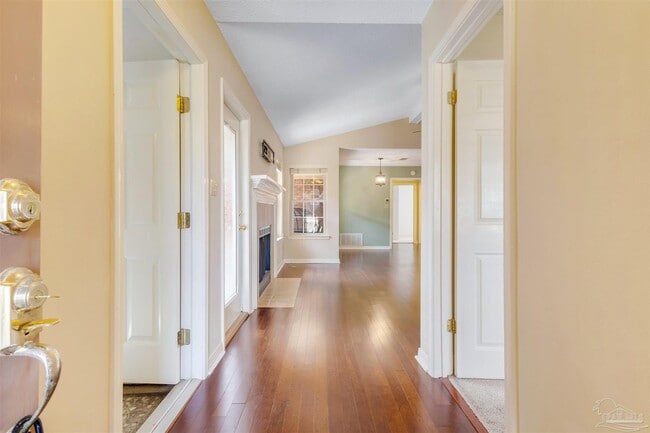 Building Photo - 3241 Wythe Cir