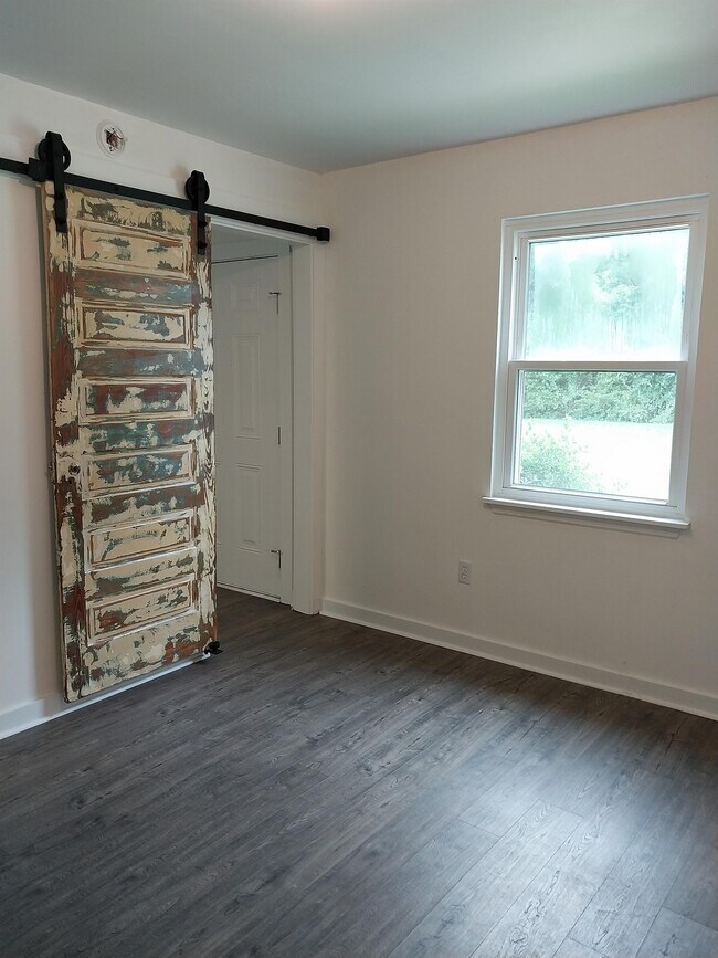 Foto del edificio - 2903 Elmore Rd SW