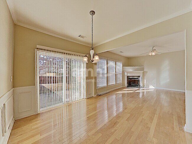Foto del edificio - 3949 Abernathy Farm Way NW