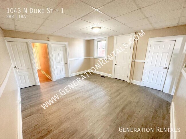 Foto del edificio - 1043 N Duke St