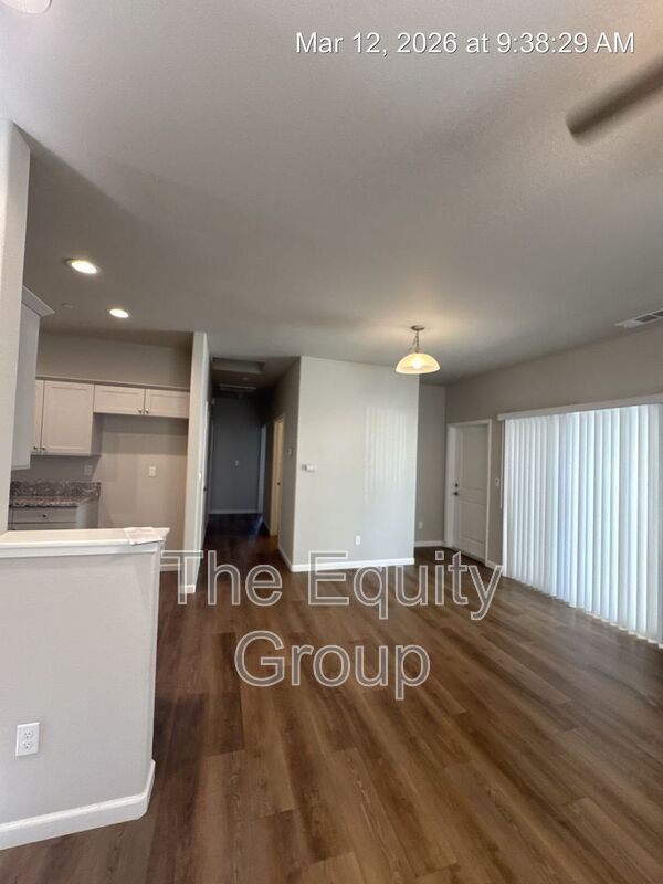 Foto del edificio - 518 S Summit St