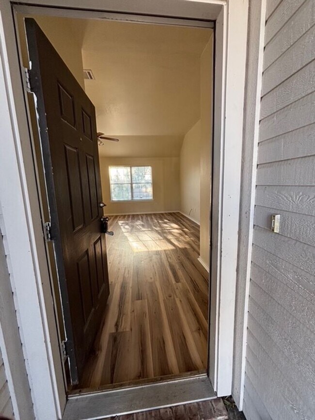 Foto del edificio - Charming 3 Bedroom, 2 Bath Home – Move-In Ready!