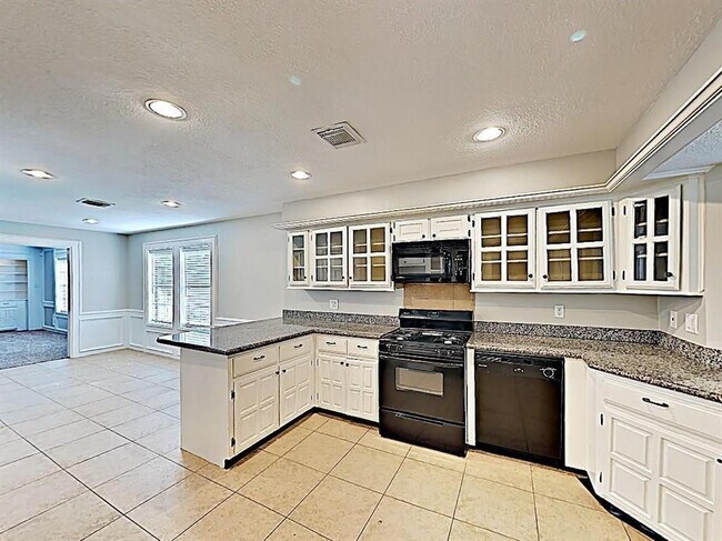 Building Photo - 12710 Ivyforest Dr