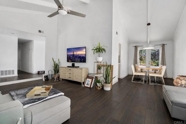 Foto del edificio - 3111 Skyline Dr