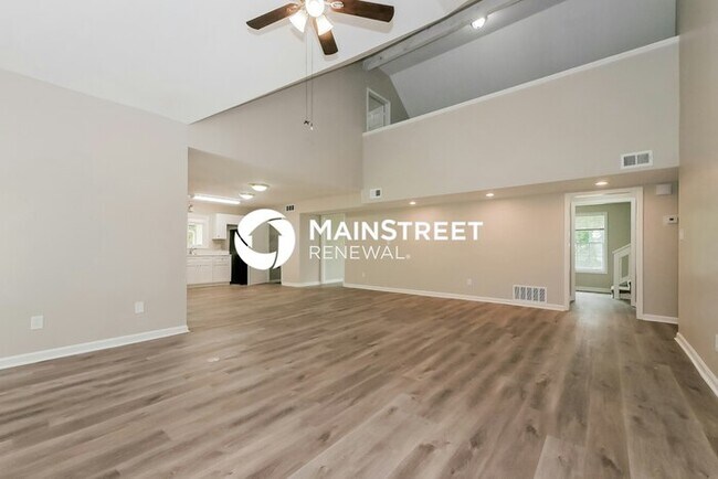 Building Photo - 4 Bedroom Pet-Friendly Home in MORROW, GA with Main Street Renewal