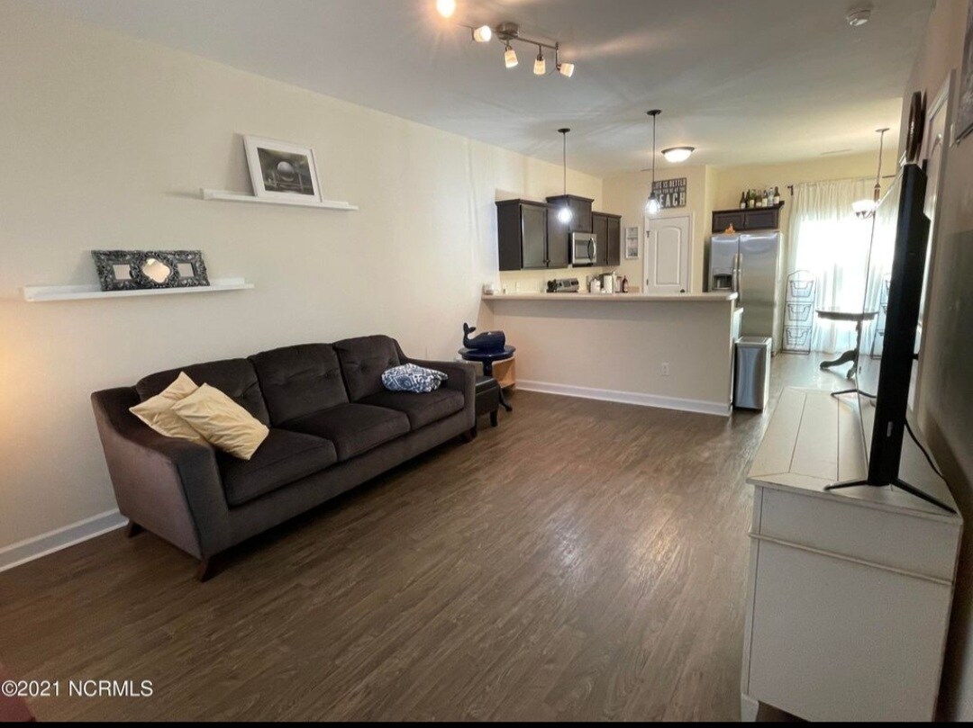 407 Justice Farm Dr, Sneads Ferry, NC 28460 Townhouse for Rent in Sneads Ferry, NC