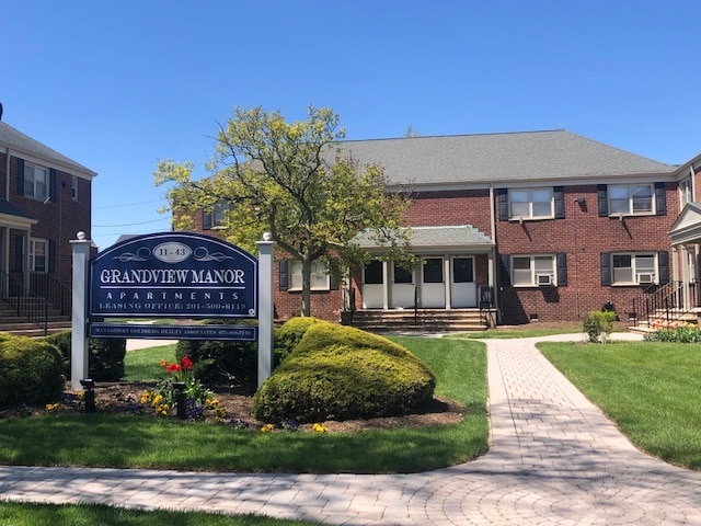 Building Photo - Grandview Manor Apartments