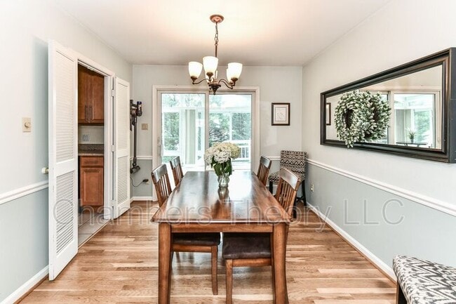 Building Photo - 7807 Suffolk Ct