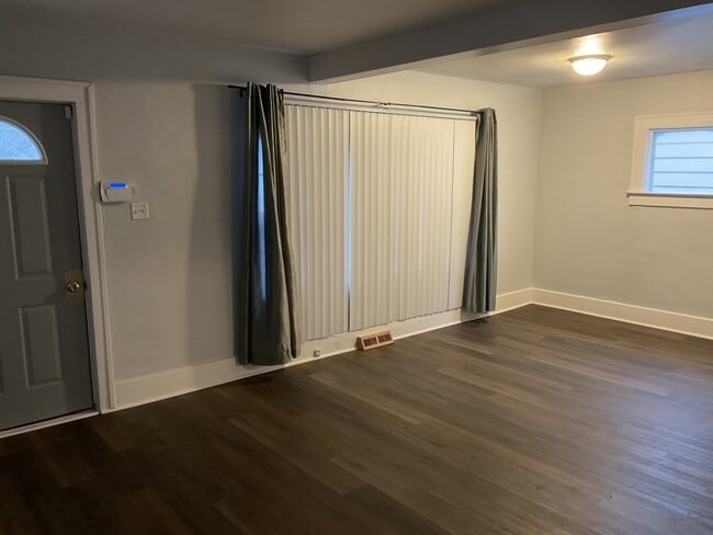 Building Photo - 4022 Reed St