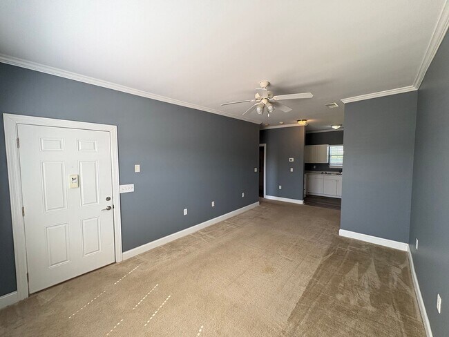 Building Photo - 1 bed, 1 bath for rent!