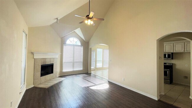 Foto del edificio - 4032 Cottage Park Ct