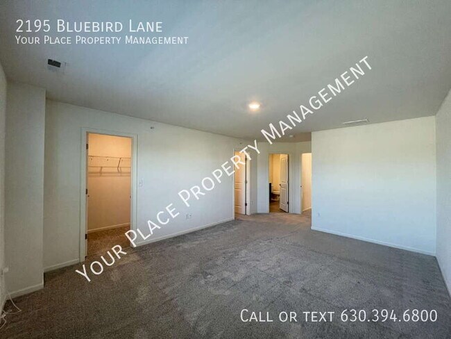 Foto del edificio - 2195 Bluebird Ln