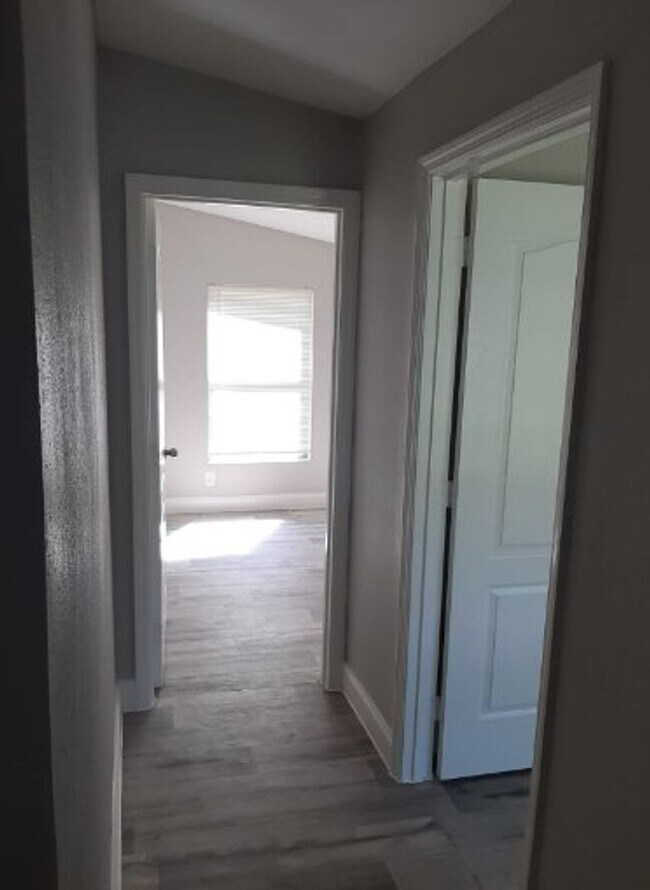 Foto del edificio - 835 S 14th St