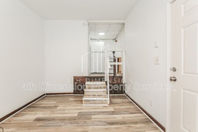 Building Photo - 1208 Valley View St