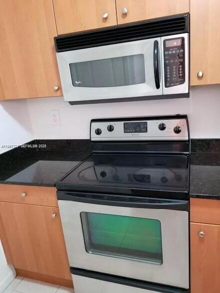 Foto del edificio - 2890 N Oakland Forest Dr