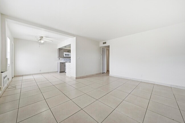 Foto del edificio - 810 Lake Shore Dr