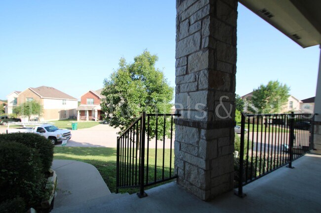 Foto del edificio - Beautiful Home in Sought-After Harker Heig...