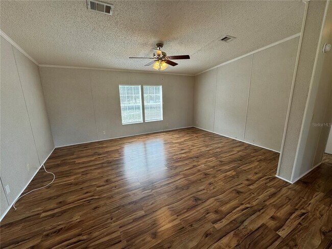 Foto del edificio - 35108 Forest Lake Rd