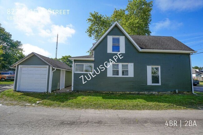 Building Photo - 822 S 15th St