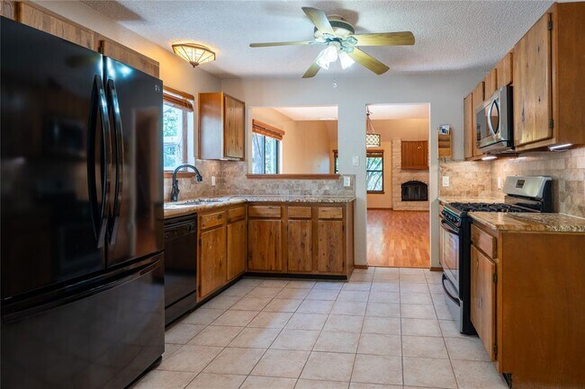Foto del edificio - 12710 Timberside Dr