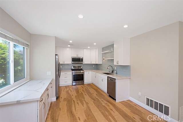 Building Photo - 16421 Calle Castor Cir