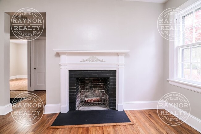 Building Photo - Charming Home in Rocky Mount