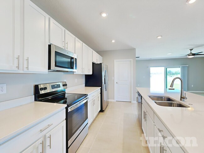 Building Photo - 288 Garnet Ave