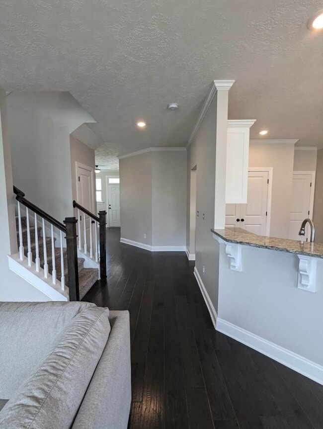 Foto del edificio - 5105 Heathbrook Dr