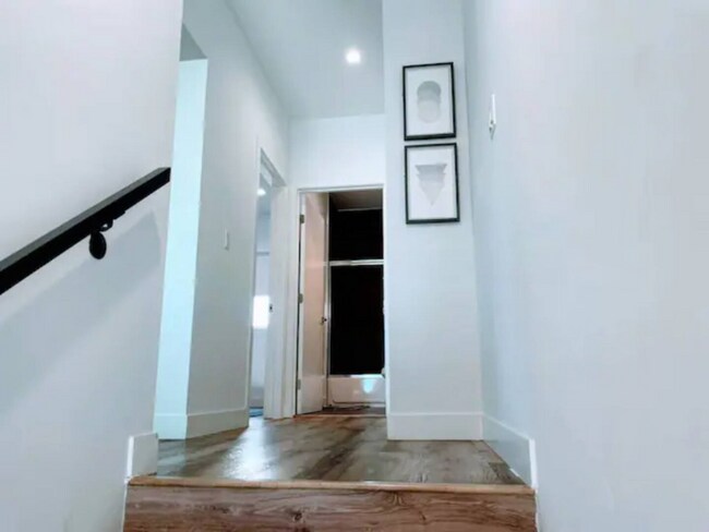 Foto del edificio - 2335 S Crenshaw Blvd