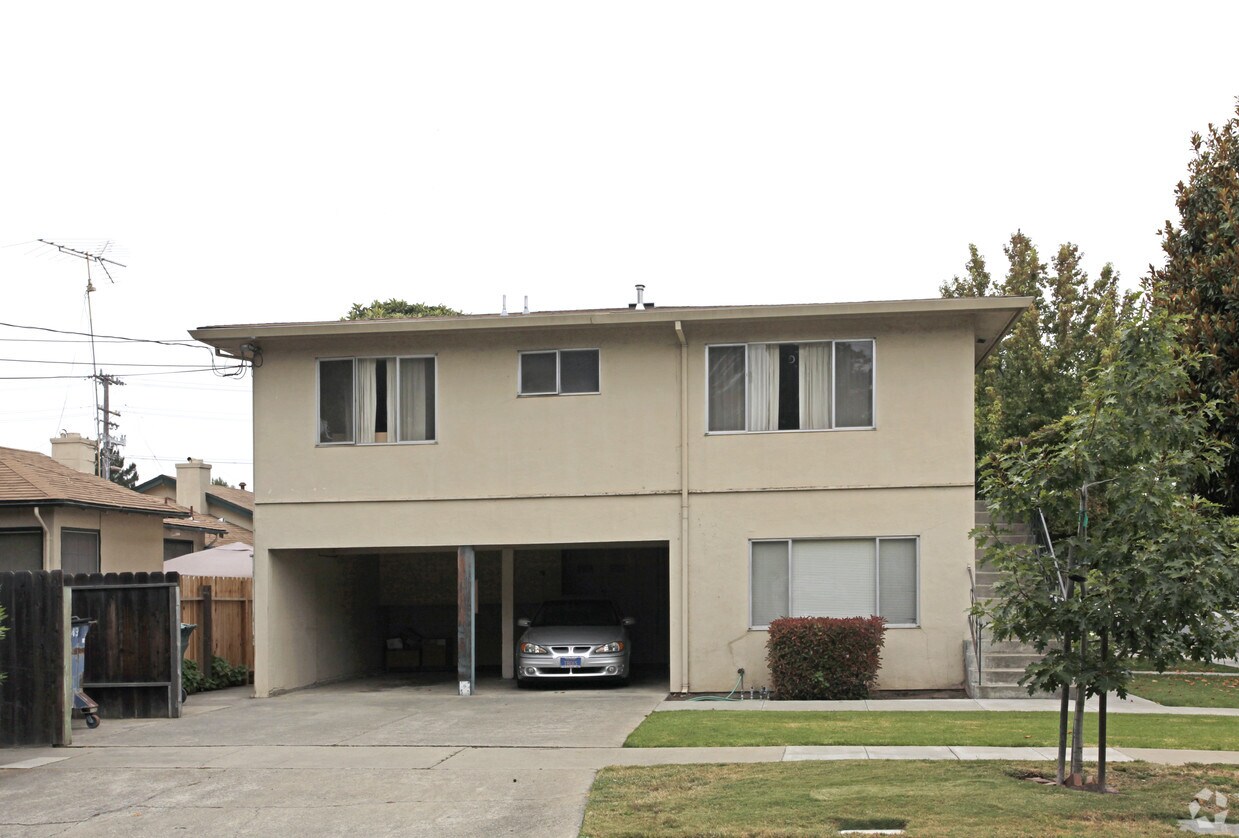 Building Photo - 1205 Allerton St