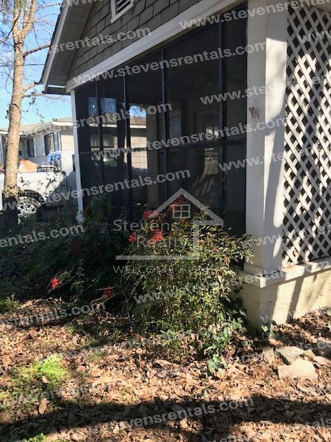 Building Photo - 3112 N Hickory St