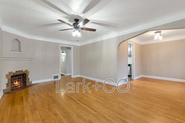 Building Photo - 2820-2824 W 38th Ave