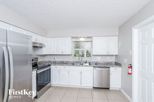 Foto del edificio - 738 Empress St SE