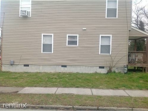 Building Photo - 3 br, 1.5 bath Apartment - 801 B Ave