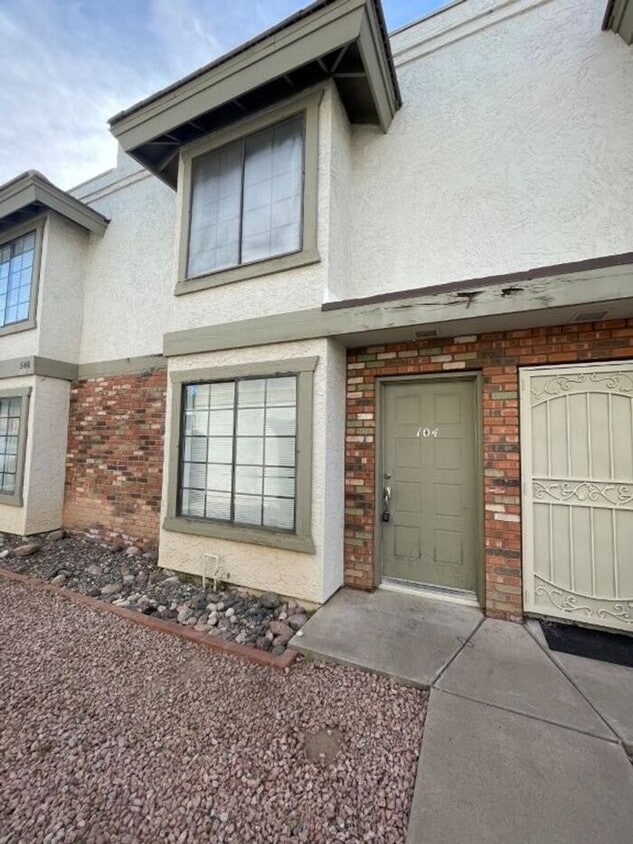 Foto principal - 544 S Wilson St