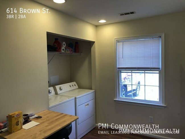 Foto del edificio - 614 Brown St