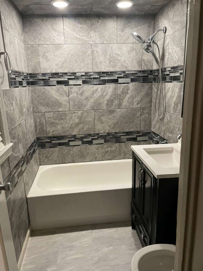 Foto del edificio - 8321 S Hoyne Ave