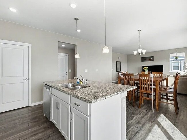 Building Photo - 4327 Fox Grove Dr