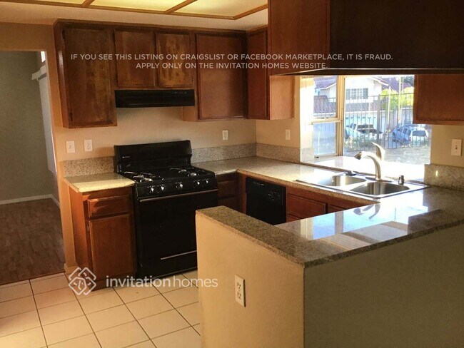 Foto del edificio - 22579 Naranja St