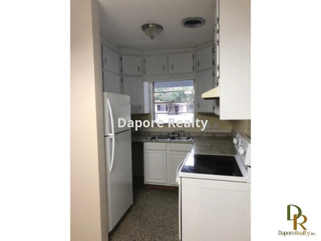 Foto del edificio - 3 Bedroom Single Family Home, Central AC, ...