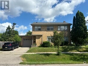 Building Photo - 4 Mayland Ave