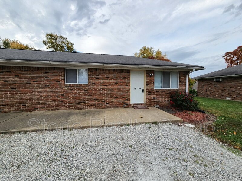 2506 E Dexter Ave, North Terre Haute, IN 47805 Condo for Rent in North Terre Haute, IN